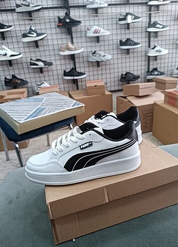 38 Beden Puma Unisex Spor ayakkabı 