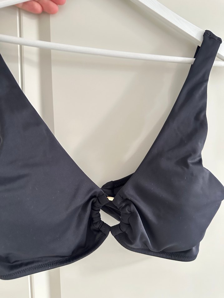 Siyah Kadın Bikini Üstü - Görsel 2