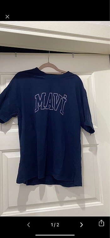 Mavi tişört