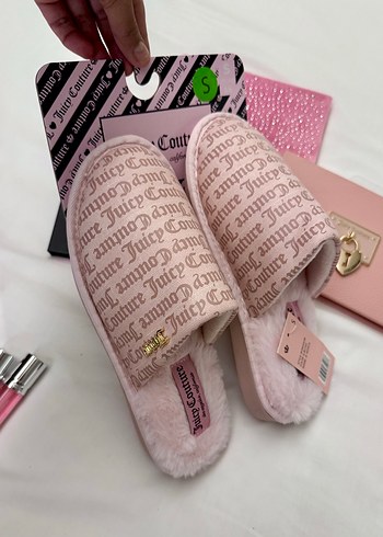 Juicy Couture ürünü