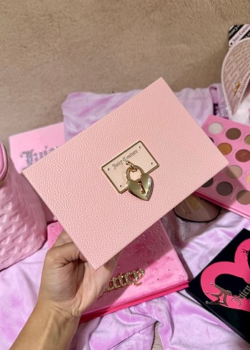 Juicy Couture ürünü