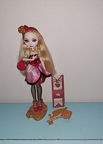 Ever after high apple white 