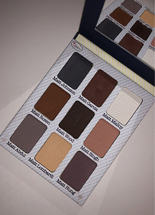 The balm meet matt nude far paleti 