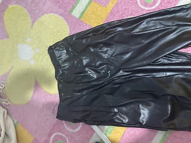 Deri pantolon 100Tl