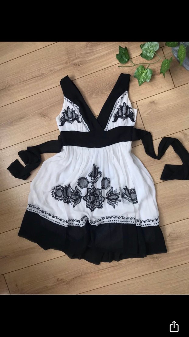 Siyah beyaz şifon elbise - Görsel 2