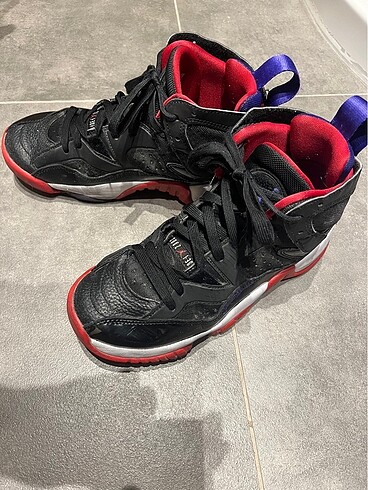 Nike Jordan jumpman two trey (Gs)