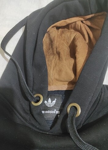 Adidas Sweatshirt
