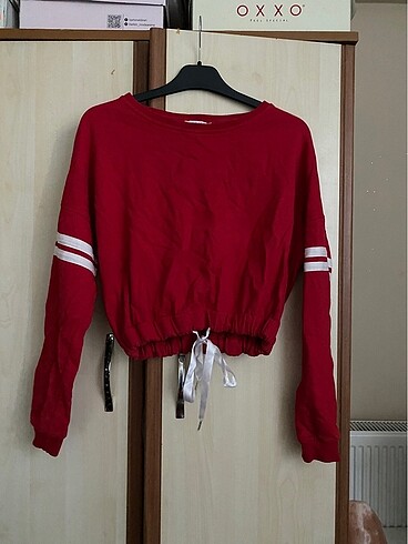 sweatshirt