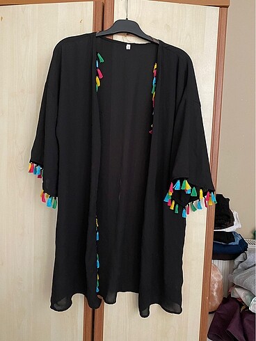Püskülü kimono