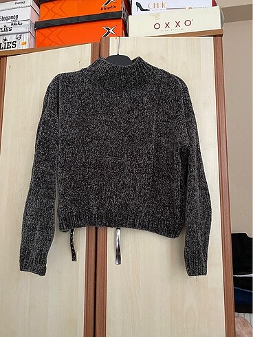 s Beden Pull Bear üst