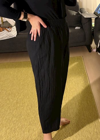 Kadın Siyah Pilili Keten Midi Pantolon - Görsel 3