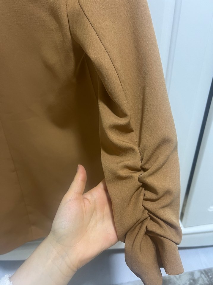 Blazer ceket, kolları büzgülü - Görsel 3