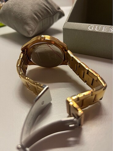  Beden Guess saat