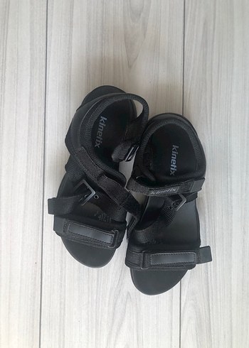 Kadın Siyah Cırtlı Dolgu Topuklu Sandalet - Görsel 3