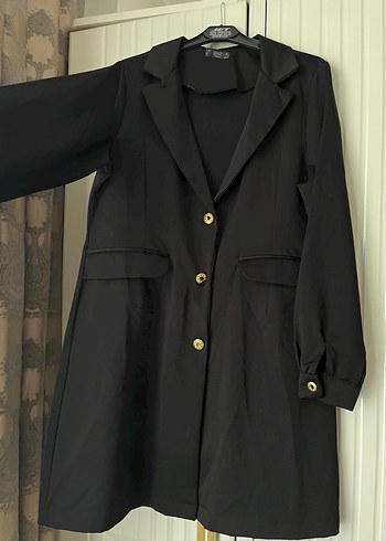 Siyah Düğmeli Kadın Uzun Ceket - Görsel 2