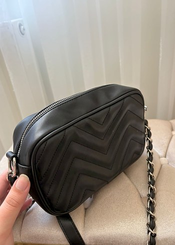 Zincir Detaylı Siyah Deri Kadın Çanta - Görsel 2