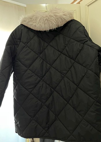 Kürk Detaylı Siyah Kadın Kışlık Mont - Görsel 2