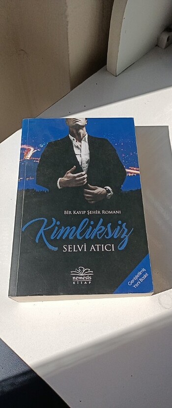 Kimliksiz kitap
