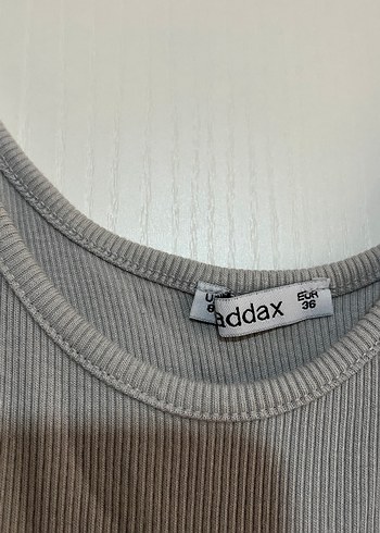 Addax Gri V Yakalı Kolsuz Kadın Atlet
