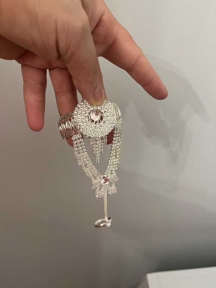 Beyaz Yılan Desenli Boncuklu Kadın El Zinciri - Görsel 4