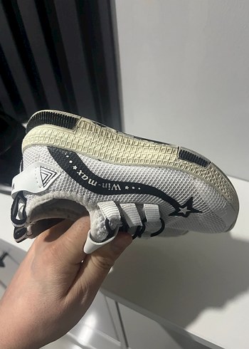 Gri Detaylı Beyaz Bağcıklı Spor Ayakkabı - Görsel 5