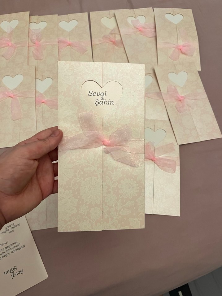 Dantel Detaylı Vintage Pembe Düğün Davetiyesi - Görsel 4