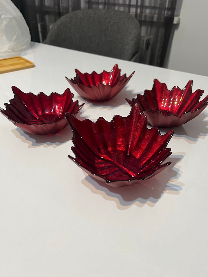 Koyu Kırmızı Yaprak Şeklinde Dekoratif Tabaklar - Görsel 3