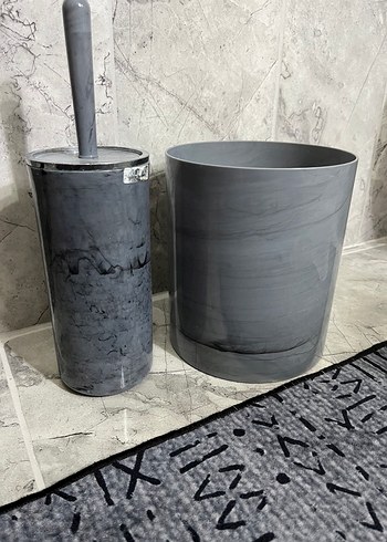 Beden Renk Gri Mermer Görünümlü Tuvalet Fırçası ve Çöp Kovası