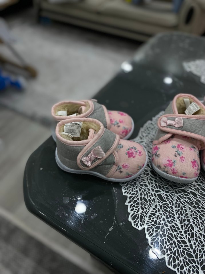 Kız Çocuk Pembe Çiçek Desenli panduf ev ayakkabısı - Görsel 2