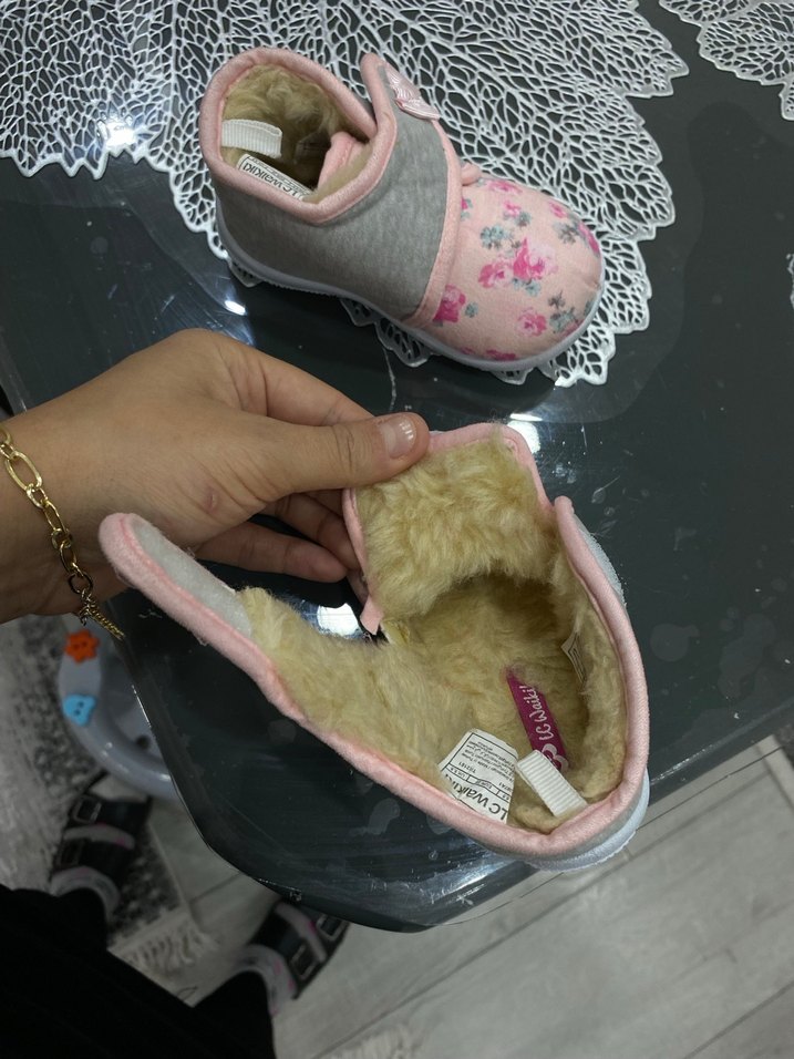 Kız Çocuk Pembe Çiçek Desenli panduf ev ayakkabısı - Görsel 3