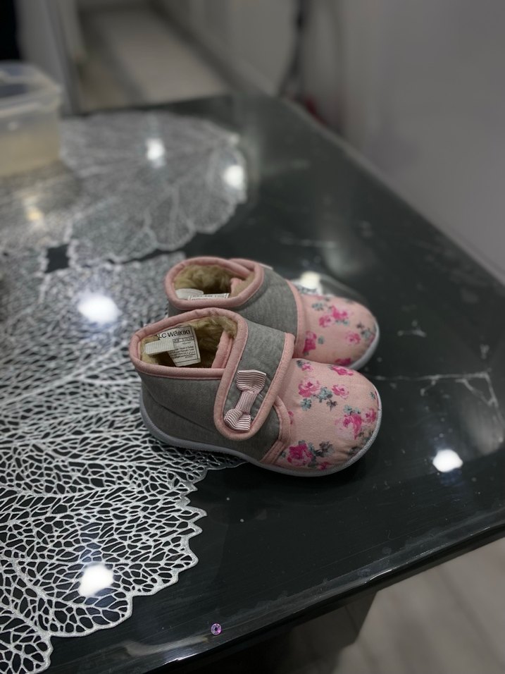 Kız Çocuk Pembe Çiçek Desenli panduf ev ayakkabısı - Görsel 4