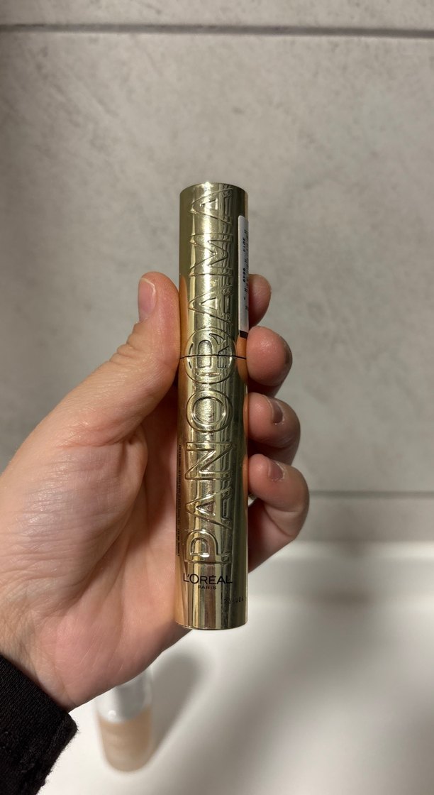 Loreal panaroma Altın Parlak Maskara - Görsel 2