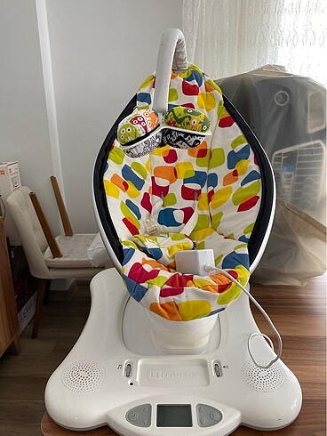 4 Moms mamaroo ana kucağı