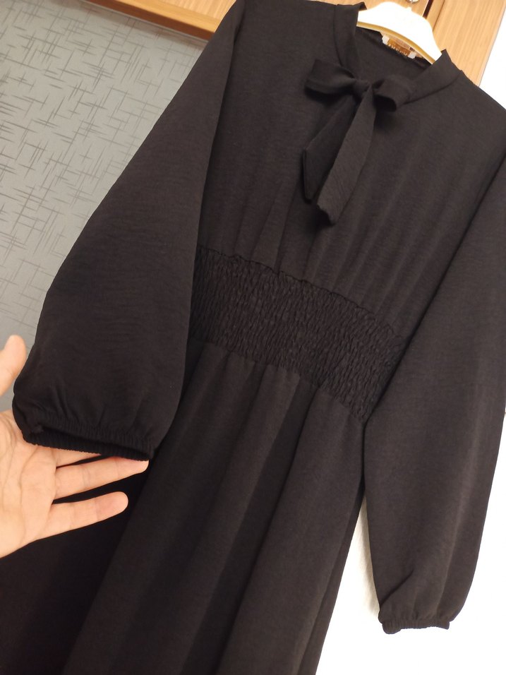 Siyah Uzun Kollu Drapeli Uzun Elbise - Görsel 3