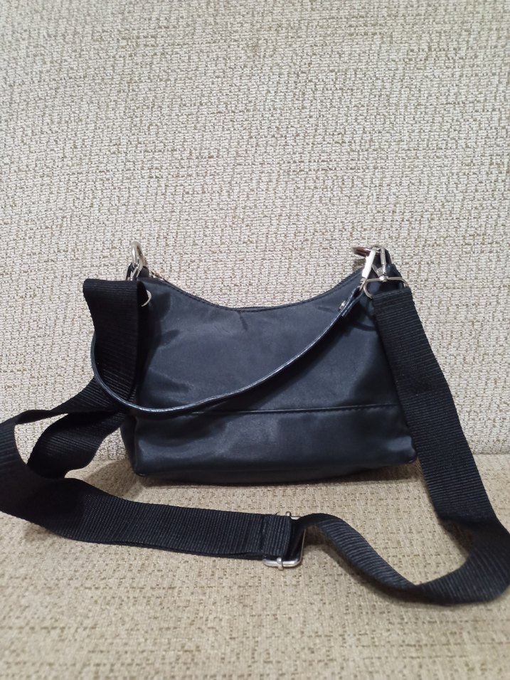 Minimalist Siyah Kadın Omuz Çantası - Görsel 2