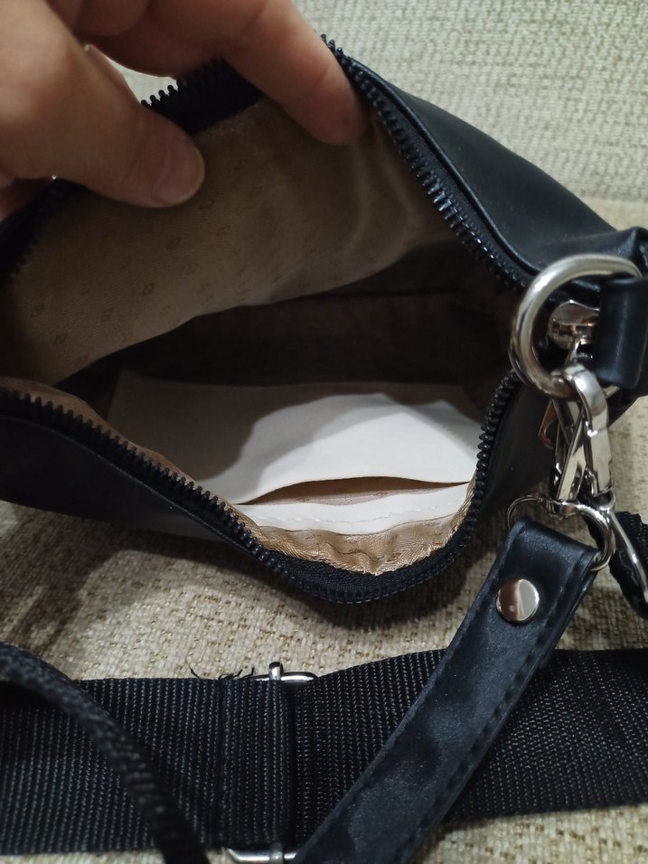 Minimalist Siyah Kadın Omuz Çantası - Görsel 4