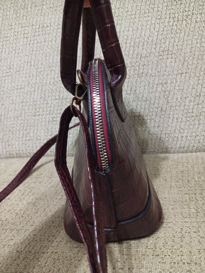Bordo Deri Yılan Desenli Kadın Çanta - Görsel 3