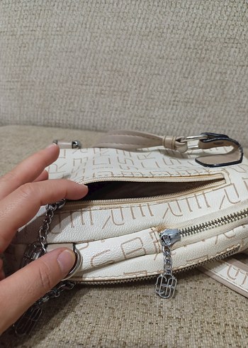 Bej Deri Kadın Omuz Çantası - Görsel 7