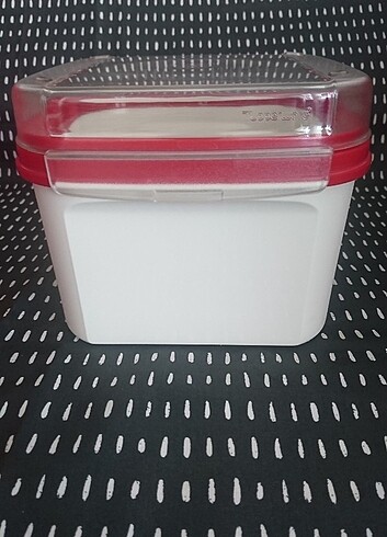 Tupperware saklama kabı 2.6 lt