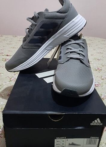 ADIDAS,SIFIR,ORJINAL44.5 NUMARA