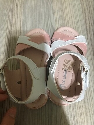 26 Beden Lc Waikiki kız çocuk yazlık ayakkabı