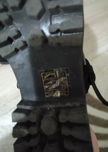 Siyah Süet Tokalı Gizli Topuklu Bot - Görsel 4