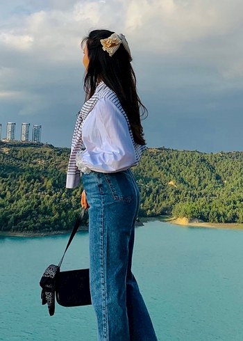 Kadın Mavi Batik Desenli Bol Kesim Kot Pantolon