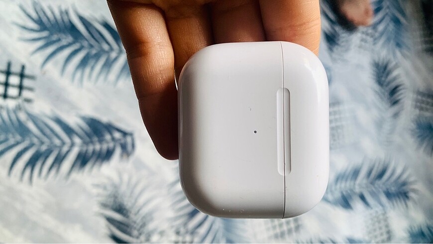 AirPods