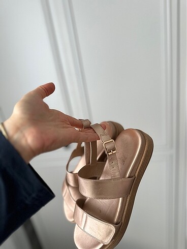 37 Beden Nine west sandalet