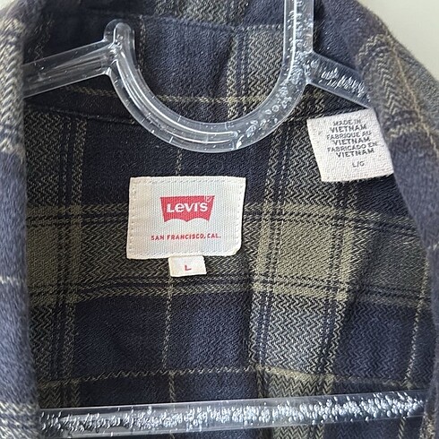l Beden Levis Gömlek
