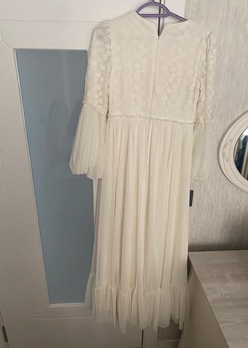 Dantel Detaylı Uzun Beyaz Bohem Elbise - Görsel 4