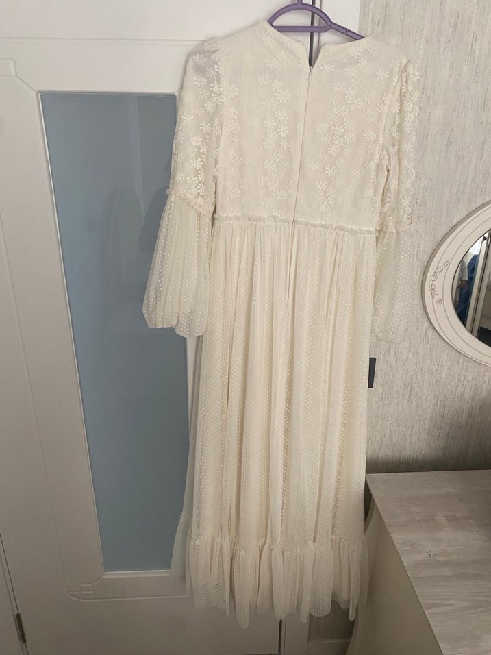 Dantel Detaylı Uzun Beyaz Bohem Elbise - Görsel 4