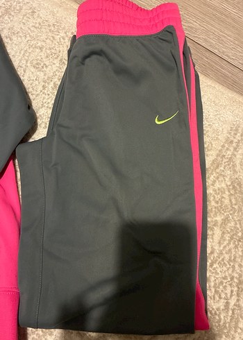 Kız Çocuk nike marka  eşofman takımı - Görsel 2