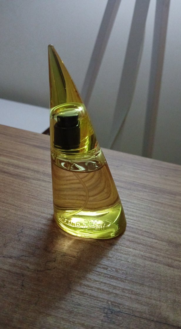 Bruno Banani BVB Fan Edition kadın Parfüm 40ml - Görsel 5